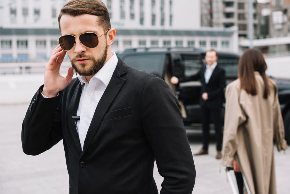 Private Investigator: What They Do, When to Hire One, and How to Choose the Right One